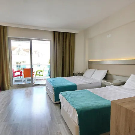 Palmea 马尔马里斯